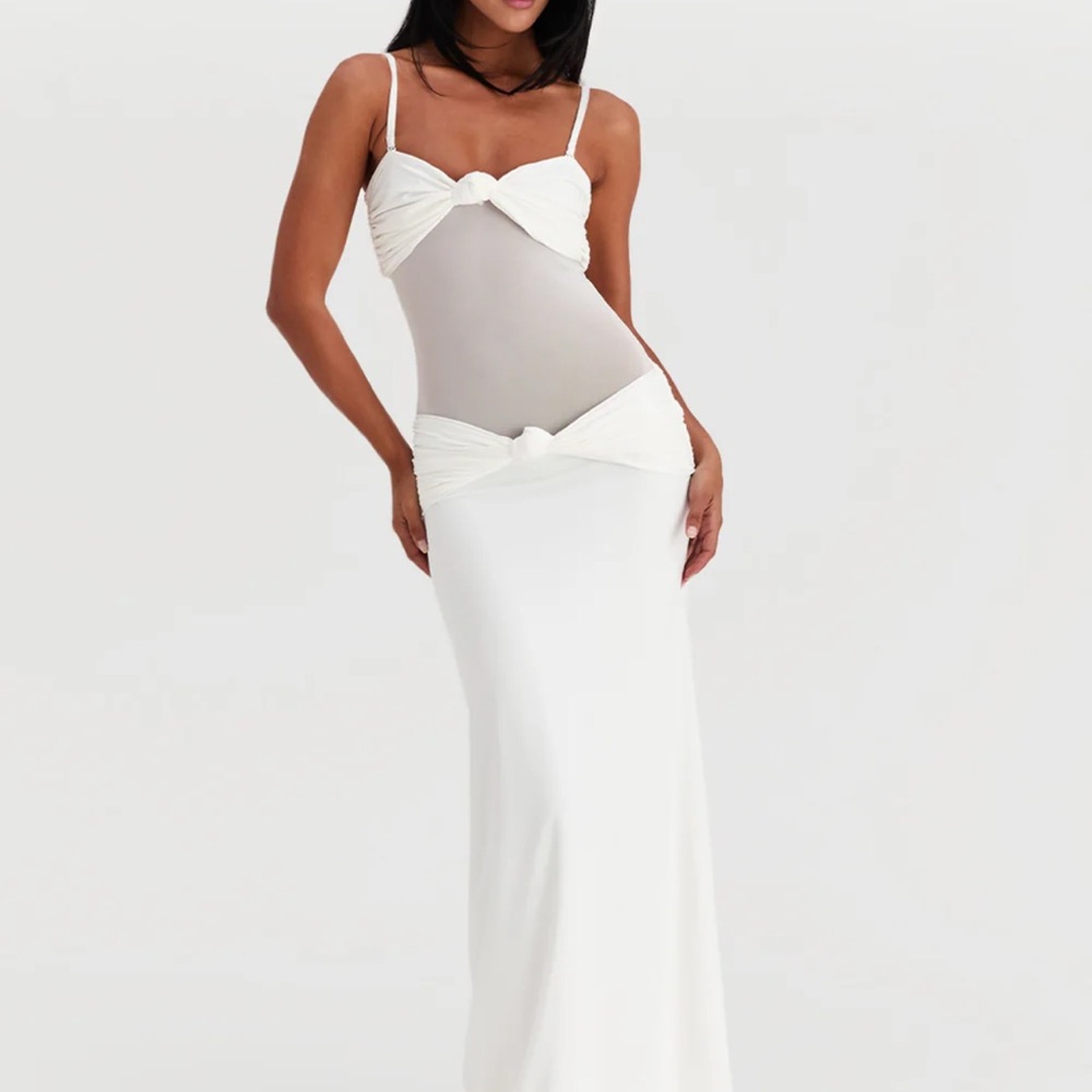 Elegant White Maxi Dress